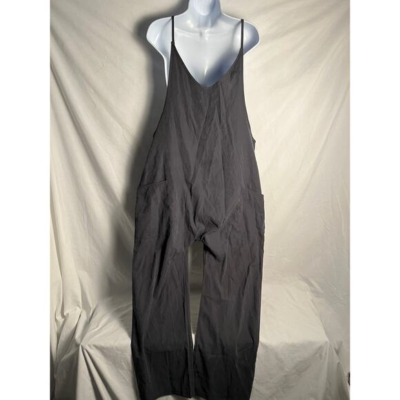 Gray Wide Leg Overalls Jumpsuit Bib Style Sleeveless Size Large - Picture 3 of 5